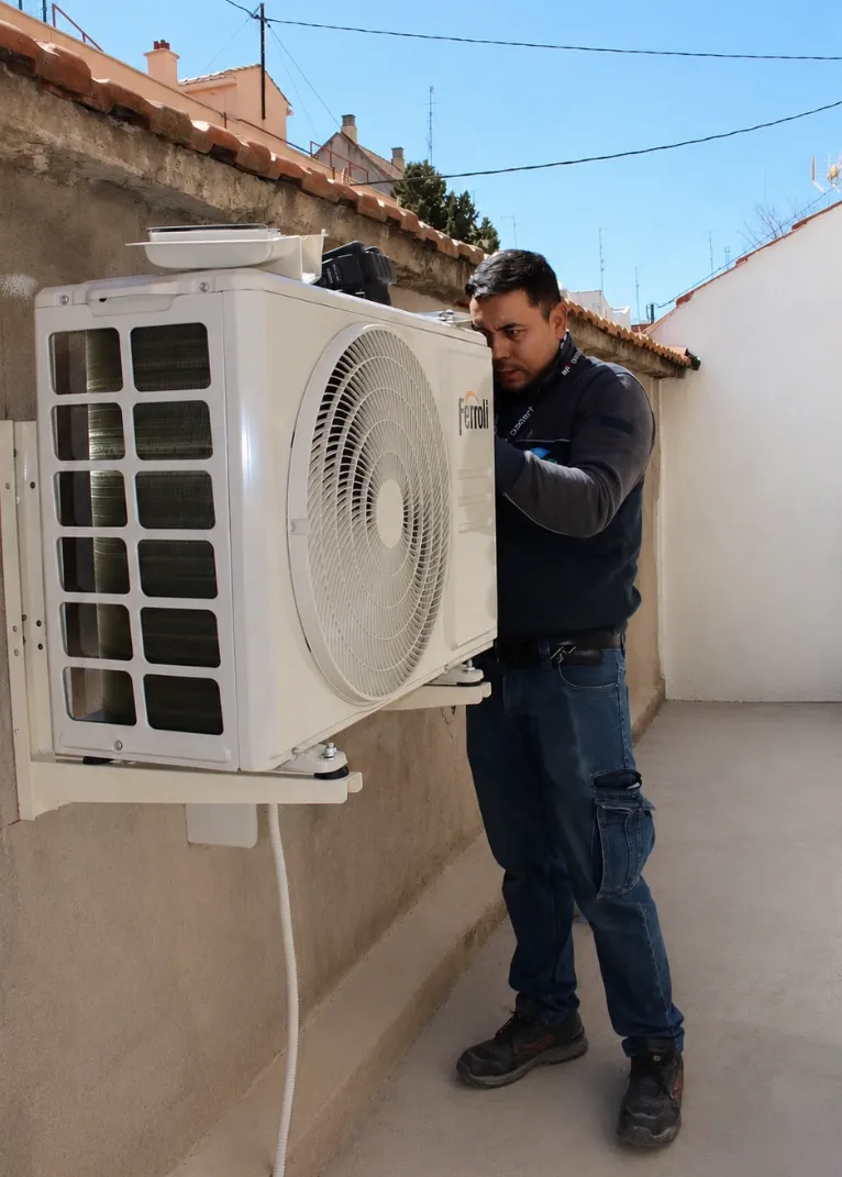 Trabajo real de Climavital: equipo instalado y en marcha