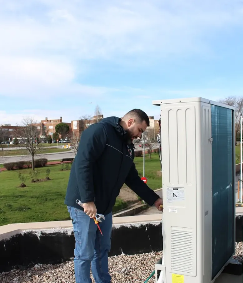 Trabajo real de Climavital: obra de climatización finalizada